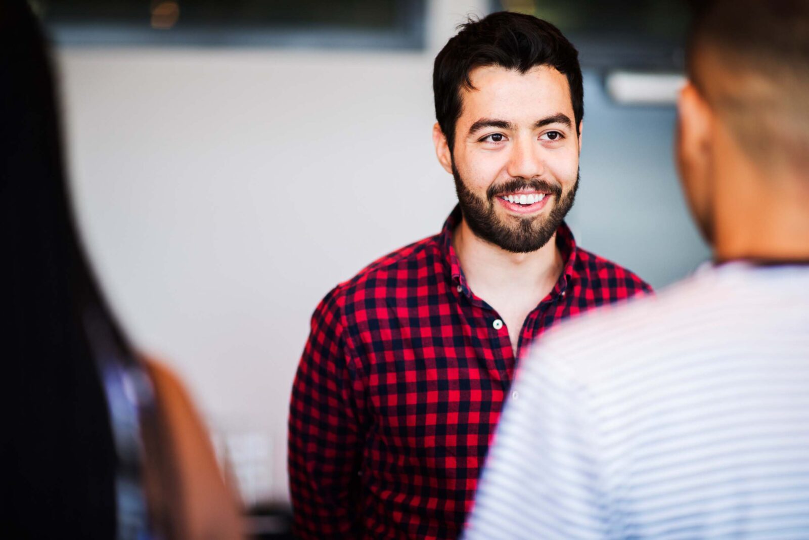 Man talking with a calleague